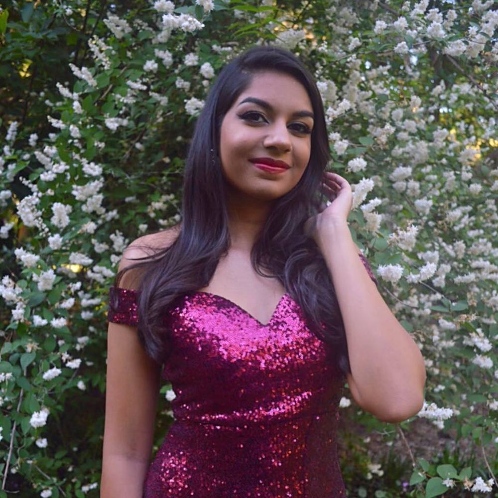 Meet your Posher, Olivia